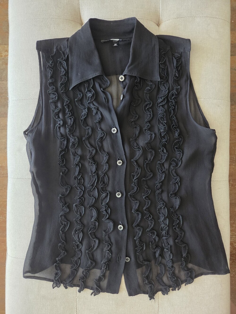 Gucci Black Silk Organza. Evening Wear. Gucci Logo Button. Size 38. US XS.